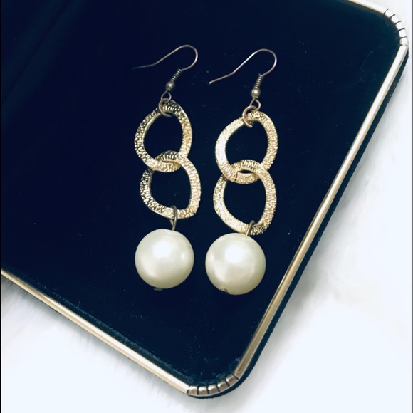 ๐Elegant Golden Dangle Links Pearl Drop Earrings - Picture 1 of 16